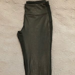 Reebok crop leggings